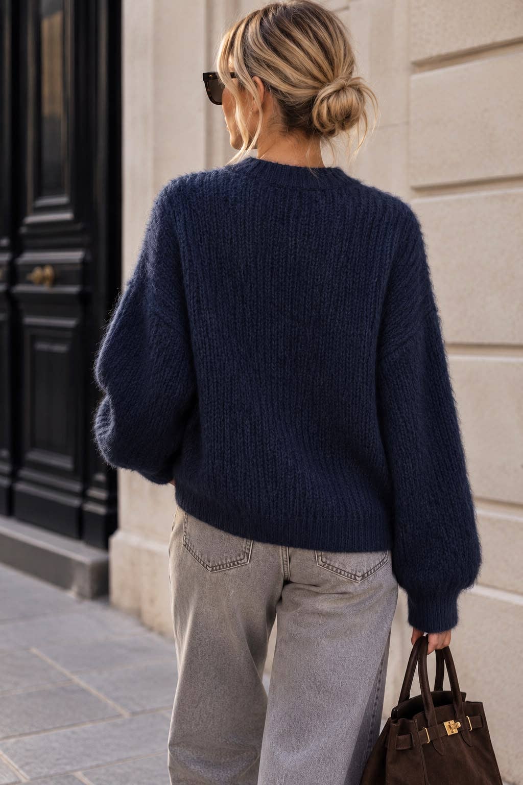 Pull femme en maille duveteuse – Coupe ample, manches ballon et col rond