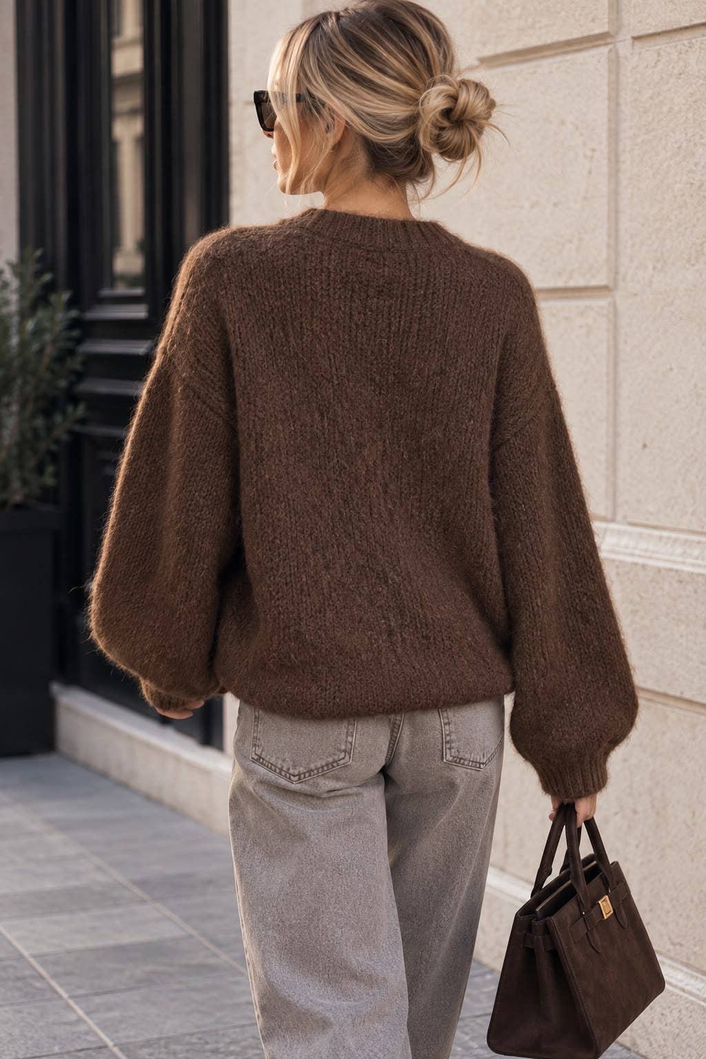Pull femme en maille duveteuse – Coupe ample, manches ballon et col rond
